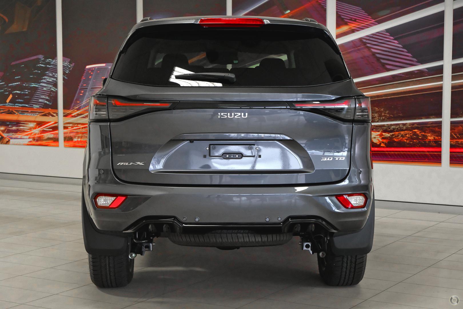 2025 New Isuzu MU-X LSU SUV