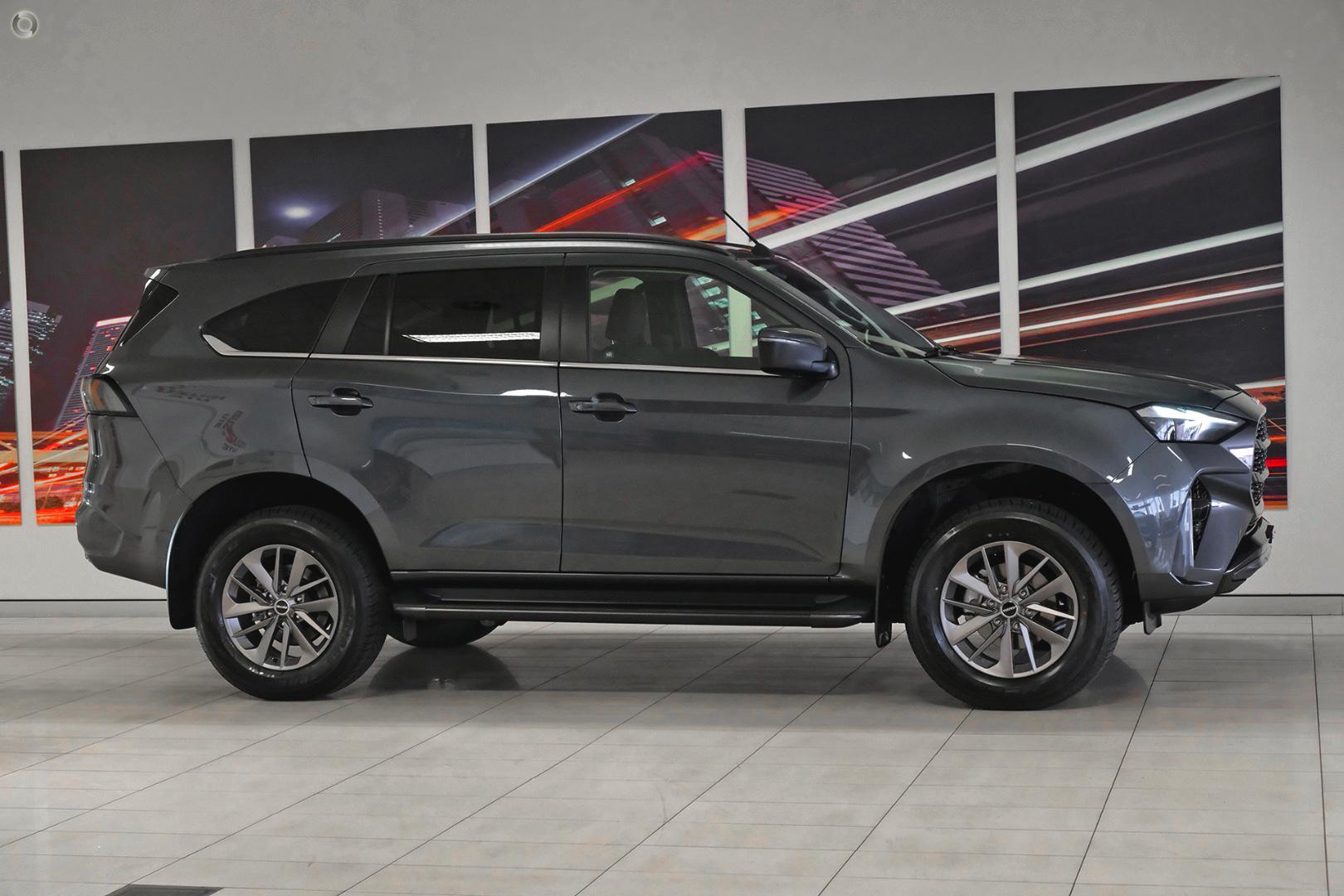 2025 New Isuzu MU-X LSU SUV