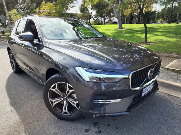 2021 Used Volvo XC60 B5 Momentum SUV