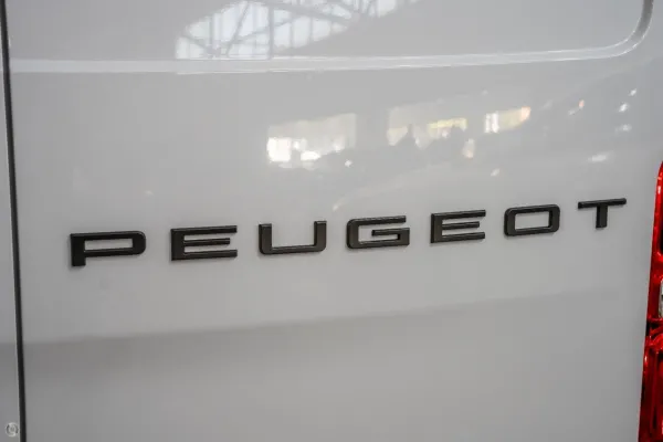 2025 New Peugeot Expert K0 Pro Van