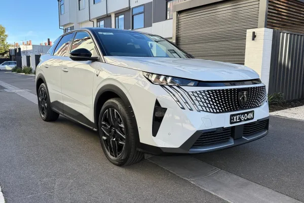 2025 Demo Peugeot 3008 P64 GT Premium Hybrid SUV