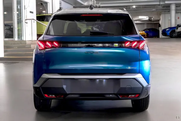 2025 New Peugeot 5008 P74 GT Premium Hybrid SUV