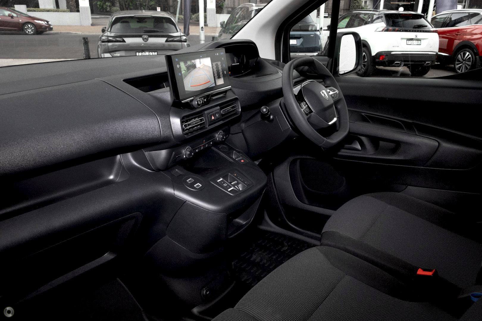 2026 New Peugeot Partner K9 Pro Van