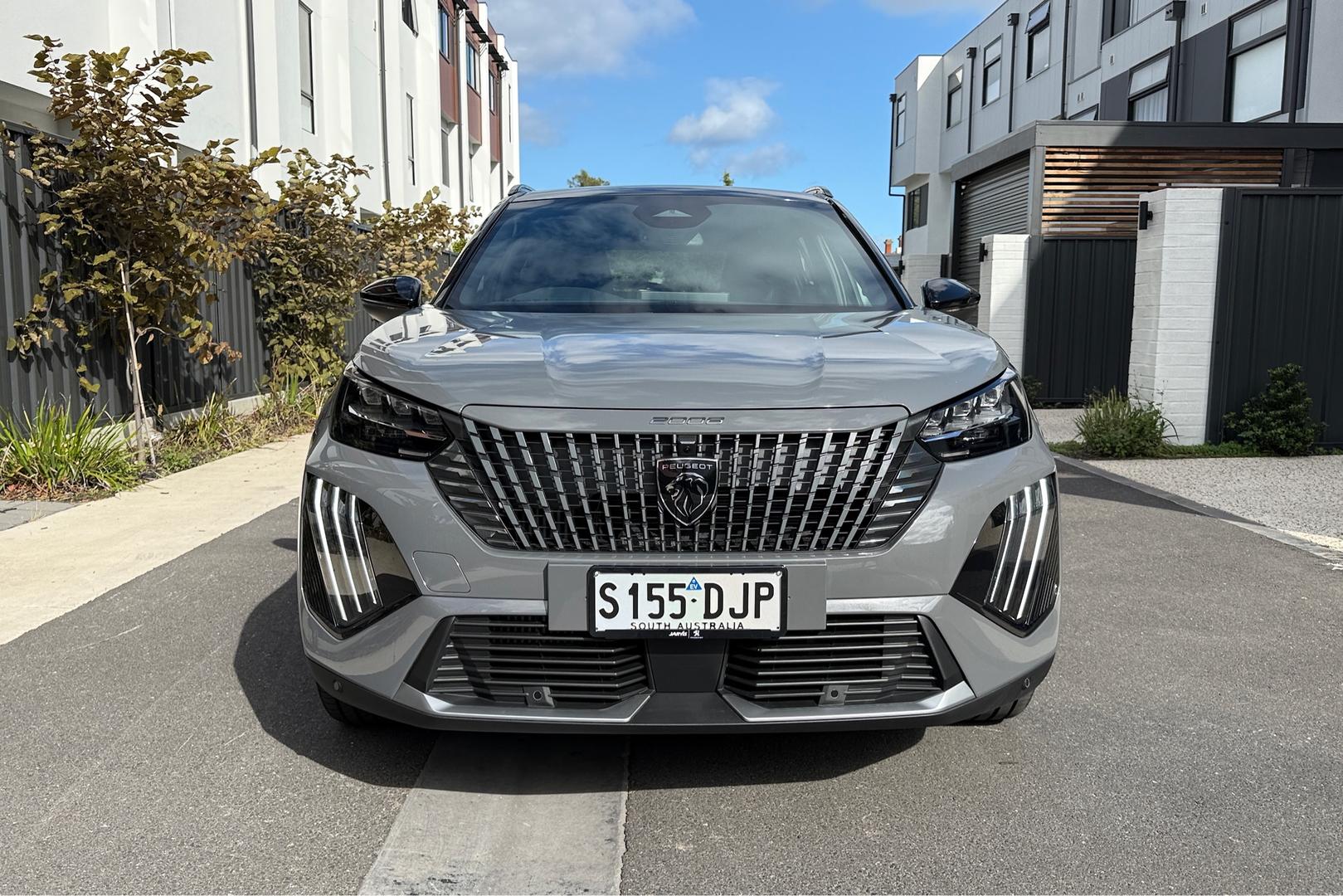 2025 Demo Peugeot 2008 P24 GT Hybrid SUV