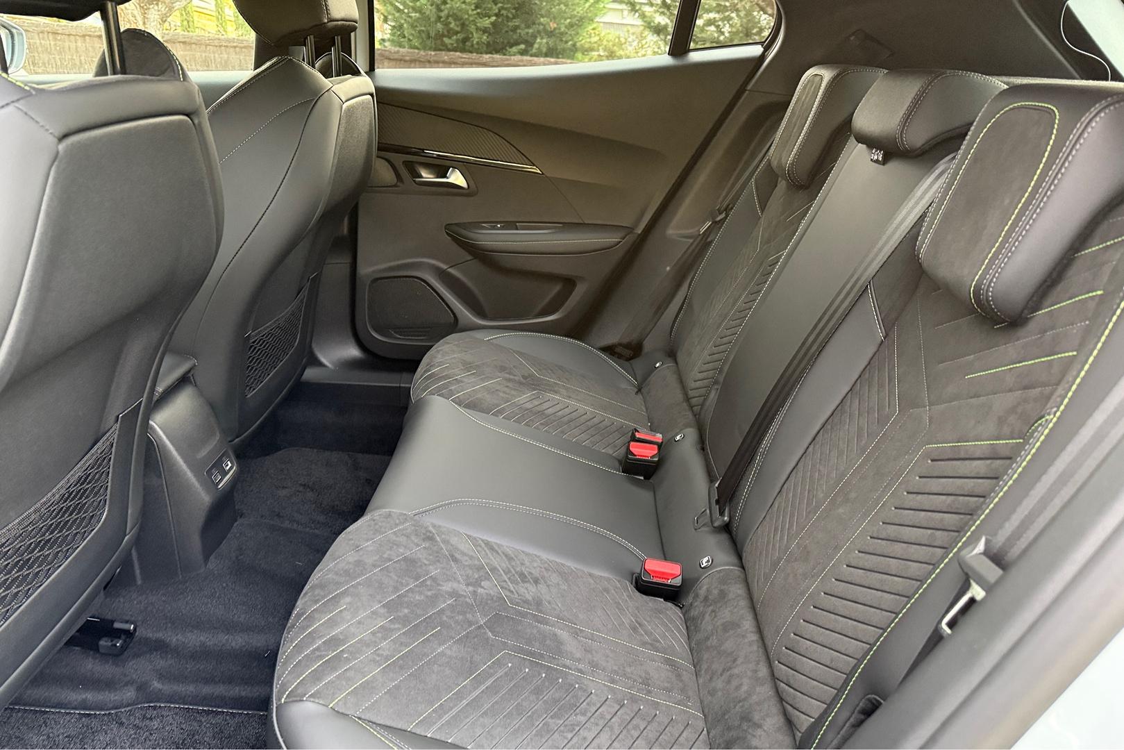 2024 Demo Peugeot 2008 P24 GT Hybrid SUV