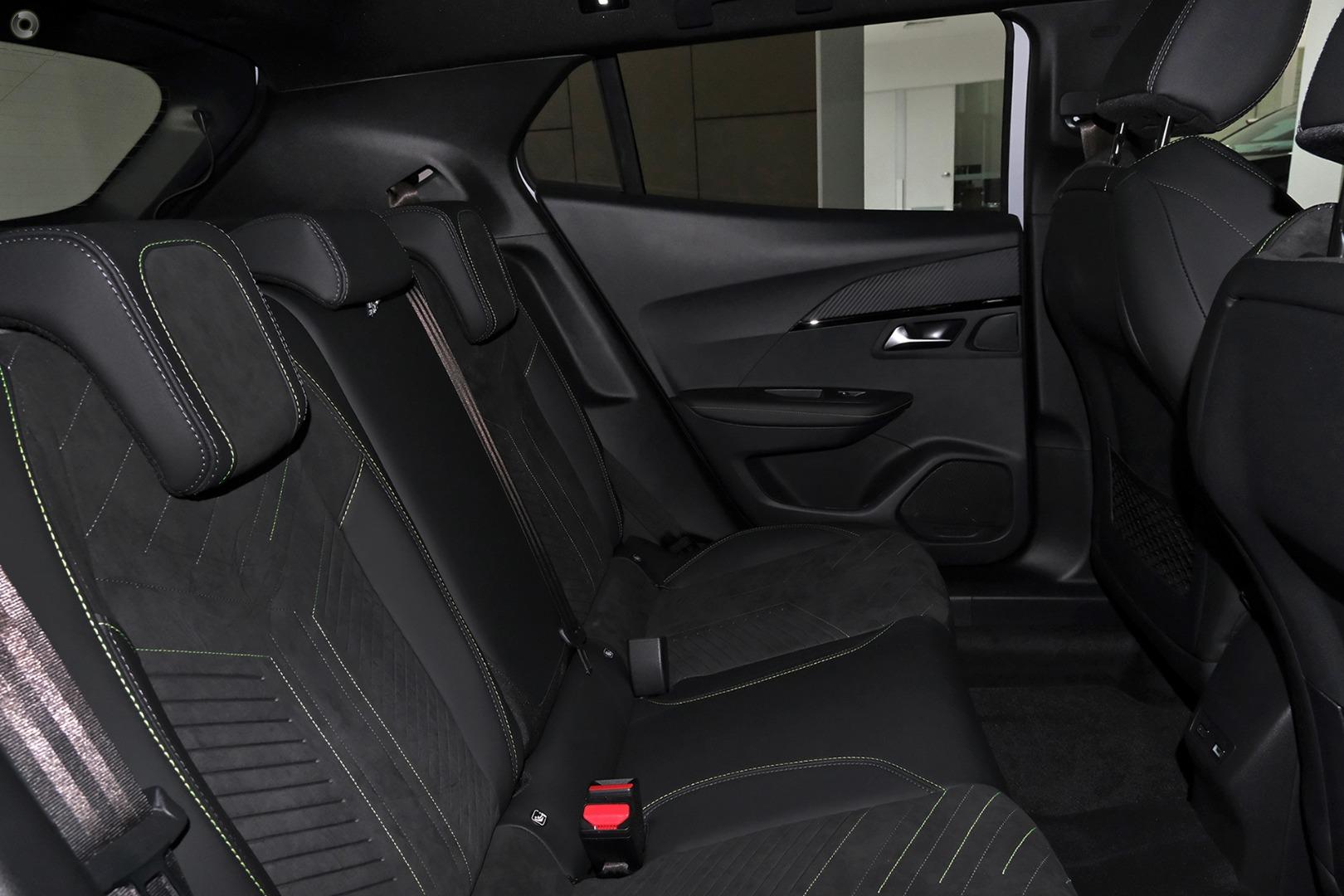 2025 New Peugeot 2008 P24 GT Hybrid SUV