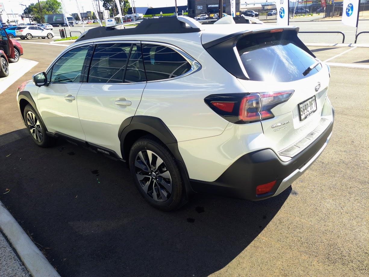 2024 Demo Subaru Outback 6GEN AWD Touring XT SUV