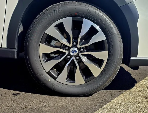 2025 Demo Subaru Outback 6GEN AWD Touring SUV