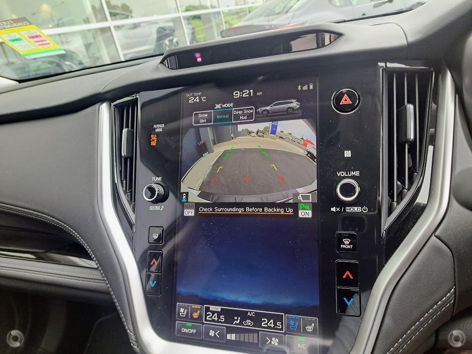 2025 Demo Subaru Outback 6GEN AWD Touring SUV