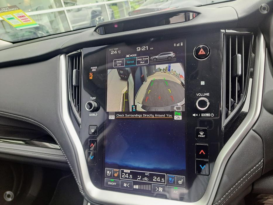 2025 Demo Subaru Outback 6GEN AWD Touring SUV