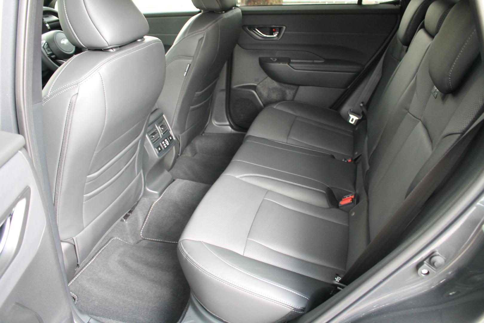2026 Demo Subaru Outback 7GEN AWD Touring SUV