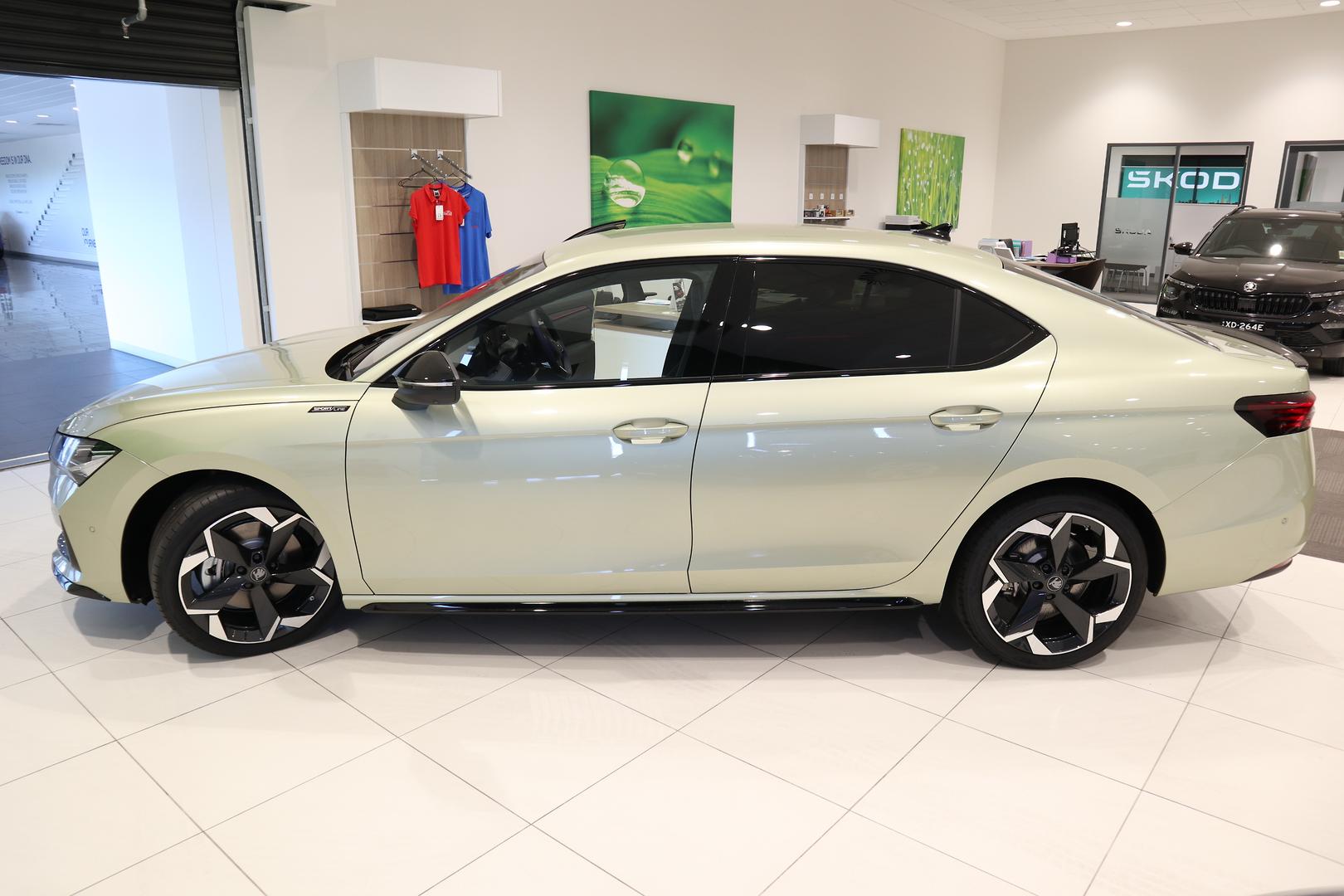 2025 Demo SKODA Superb NZ 195TSI Sportline Liftback