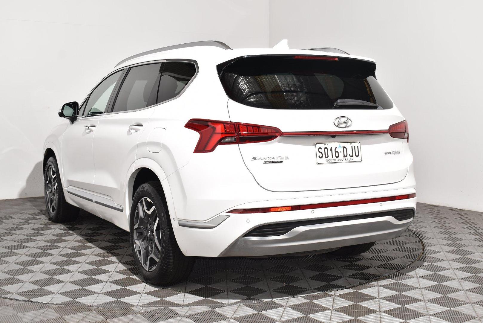 2023 Used Hyundai Santa Fe TM.V4 Hybrid Highlander SUV