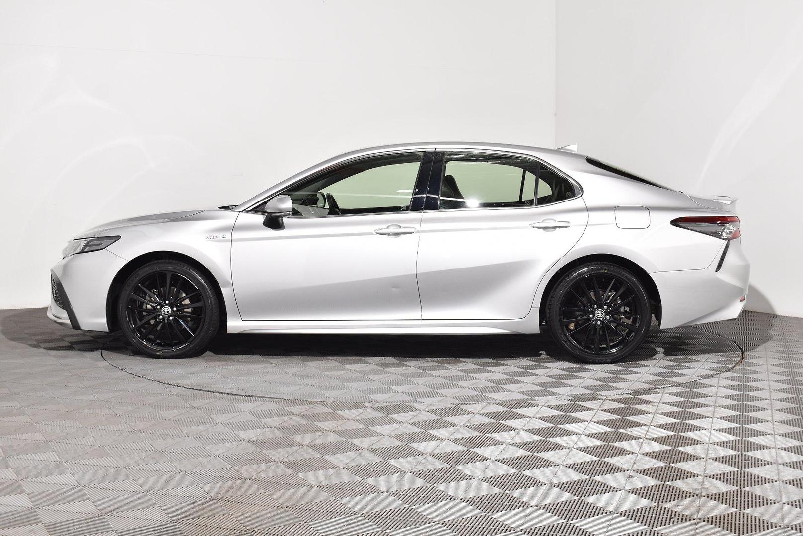 2021 Used Toyota Camry AXVH70R SX Sedan