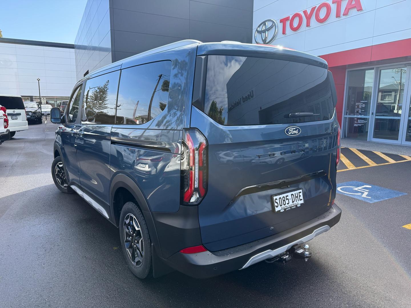 2024 Used Ford Tourneo AV Active Van Wagon