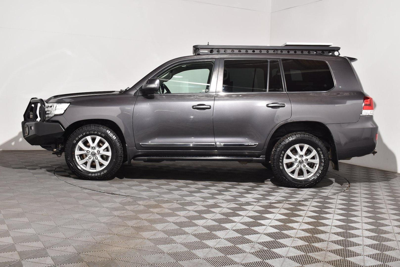 2020 Used Toyota Landcruiser VDJ200R Sahara SUV