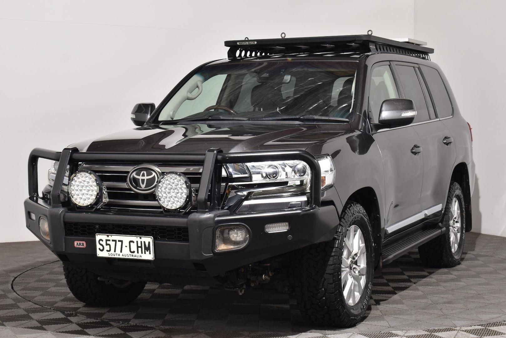 2020 Used Toyota Landcruiser VDJ200R Sahara SUV