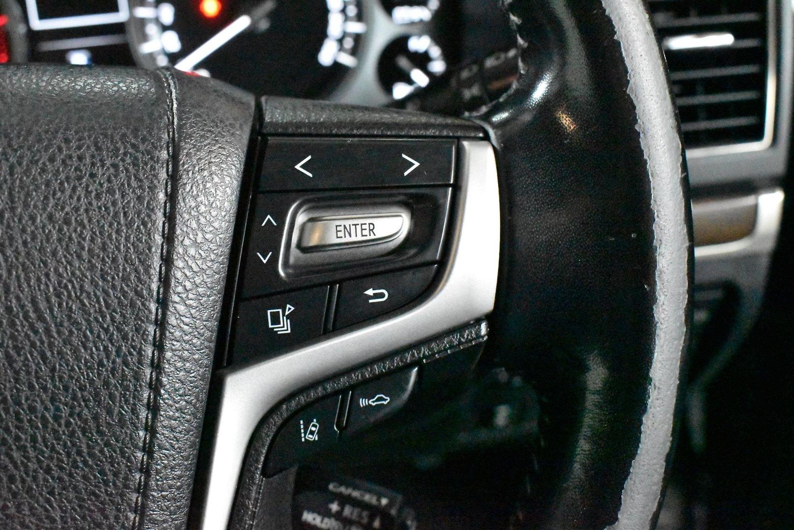 2020 Used Toyota Landcruiser VDJ200R Sahara SUV