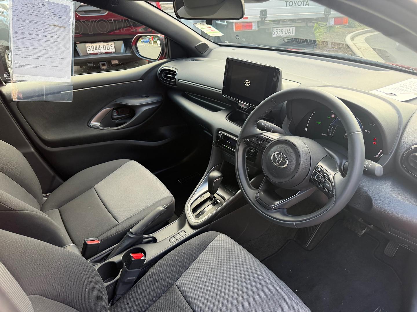 2025 Used Toyota Yaris MXPH10R SX Hybrid Hatchback