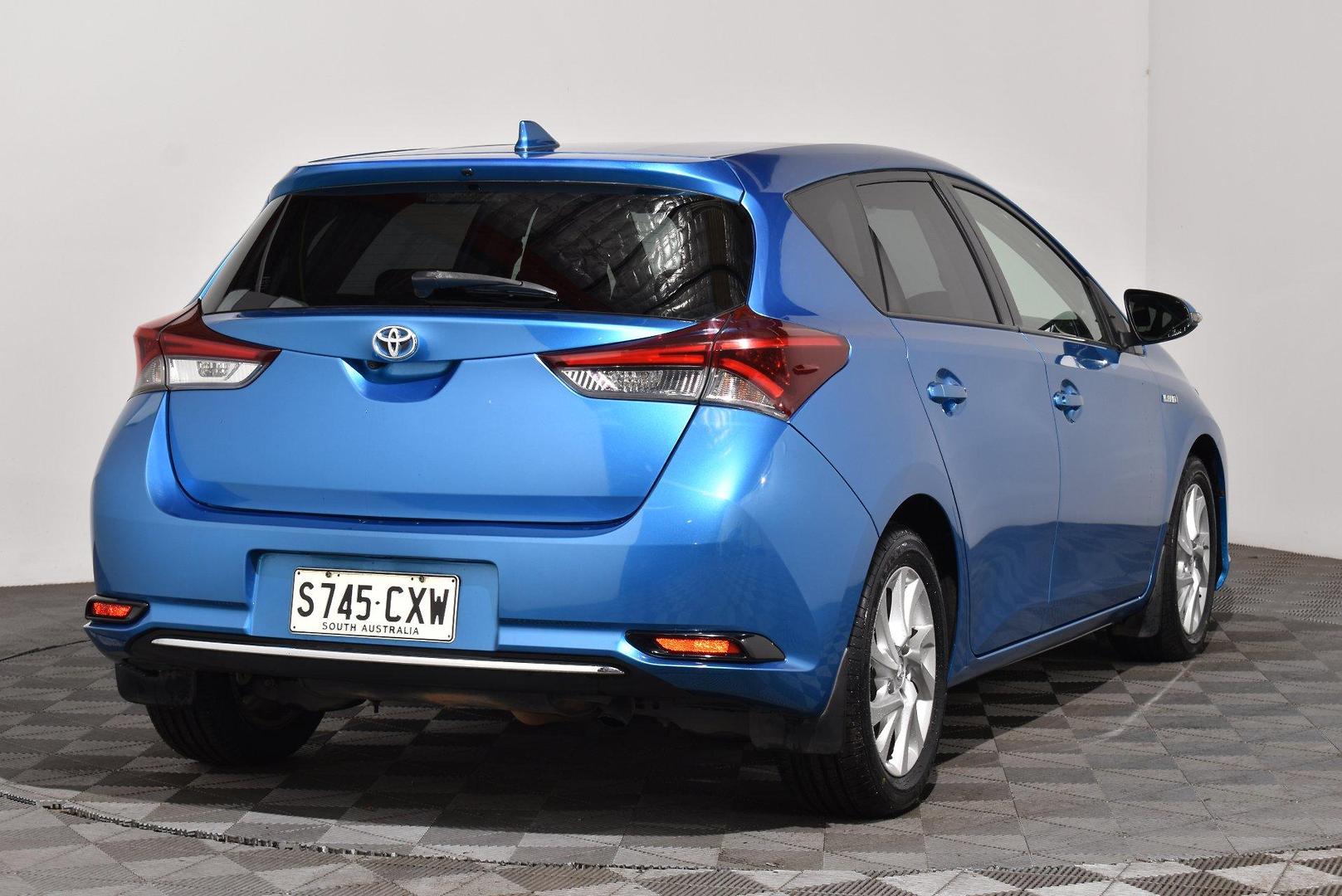2016 Used Toyota Corolla ZWE186R Hybrid Hatchback