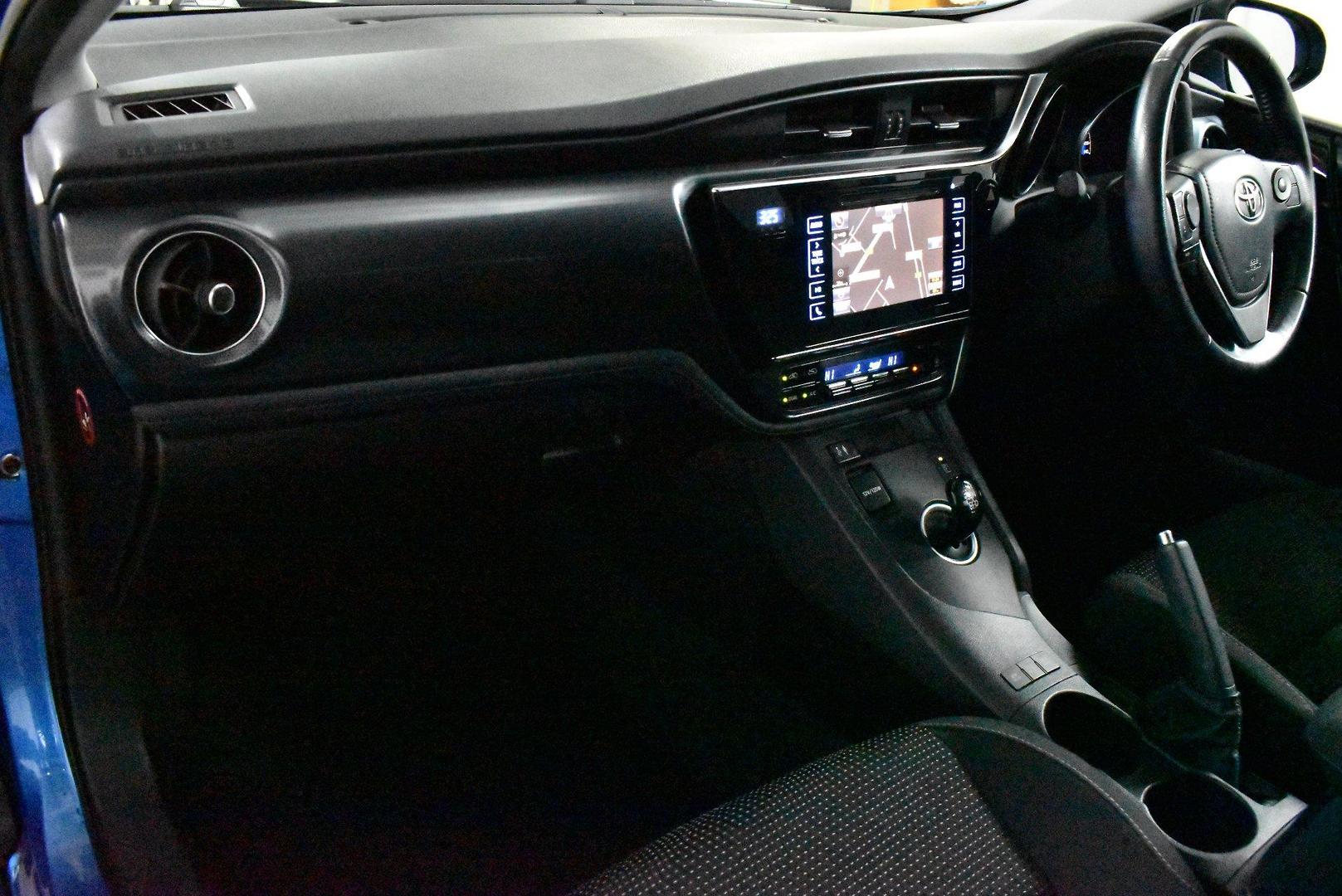 2016 Used Toyota Corolla ZWE186R Hybrid Hatchback