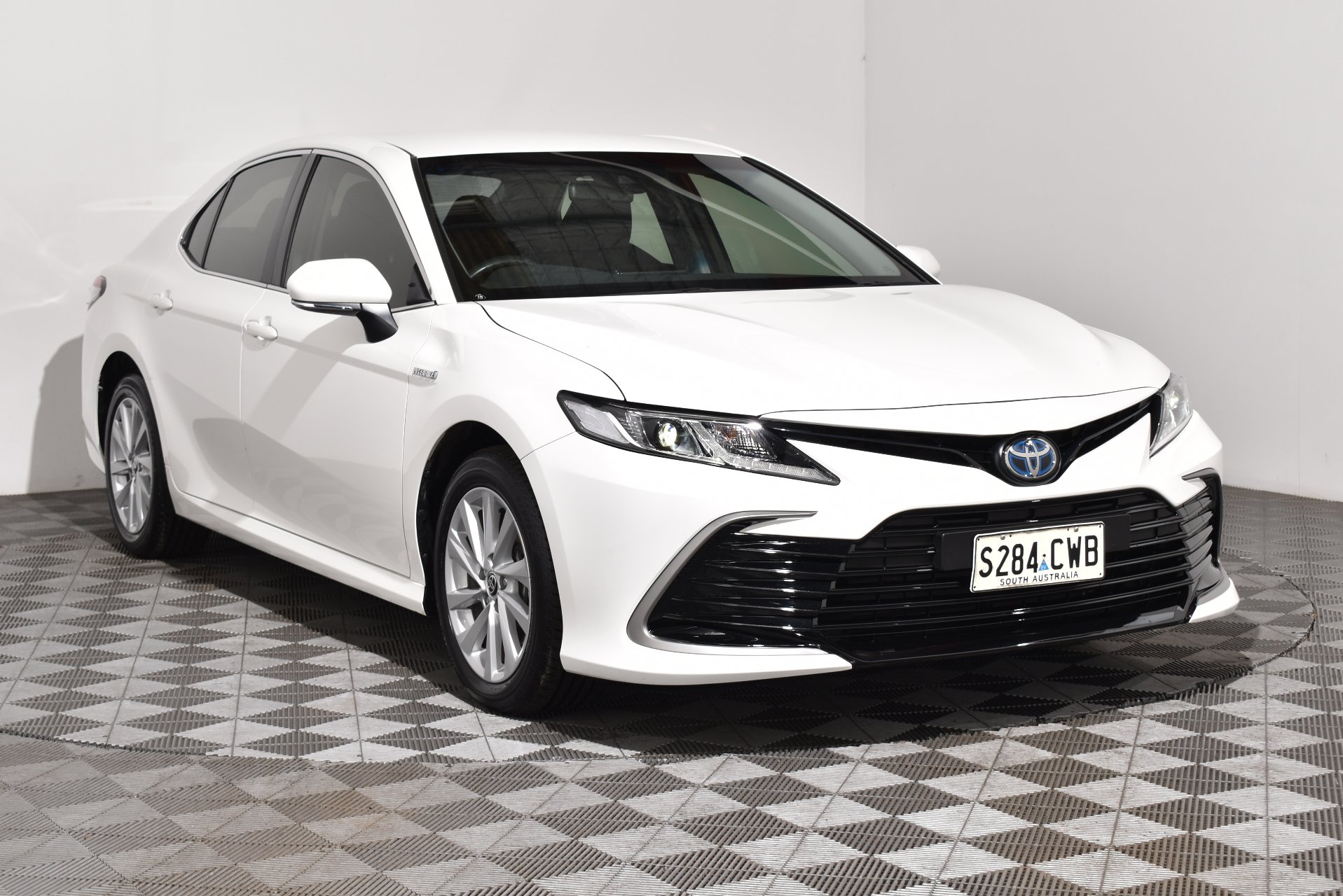2023 New Toyota Camry AXVH70R Ascent Sedan